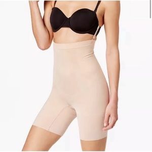 SPANX OnCore High-Waisted Mid-Thigh Short